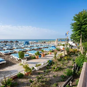 https://alojamientos-el-carmen-caihuela.es-andalucia.com